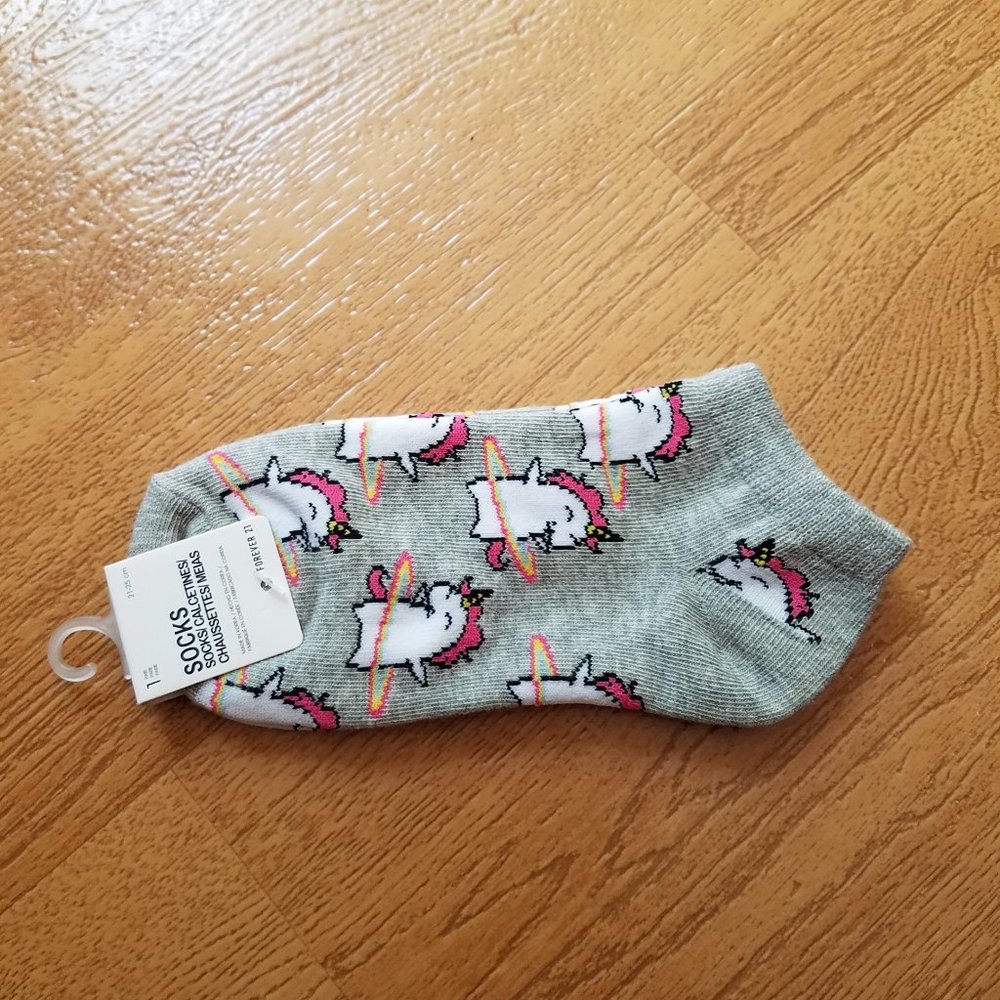 Forever 21 unicorn socks NWT